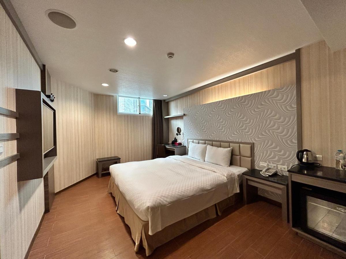 Hua Xiang Hotel -Zouying Kaohsiung Zewnętrze zdjęcie