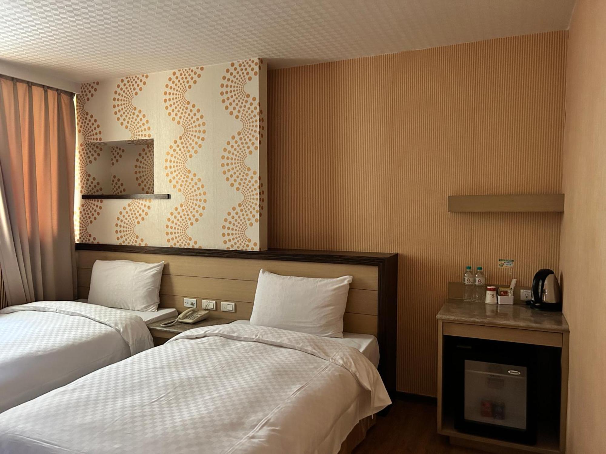 Hua Xiang Hotel -Zouying Kaohsiung Zewnętrze zdjęcie